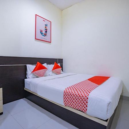 Oyo 2357 Syariah Grand Raudhah Hotel Jakarta Eksteriør billede