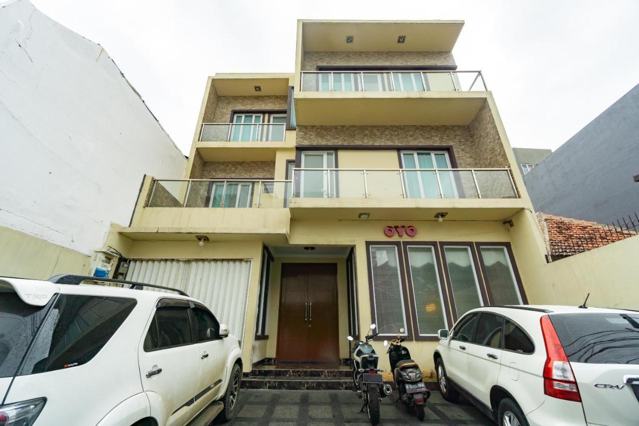 Oyo 2357 Syariah Grand Raudhah Hotel Jakarta Eksteriør billede