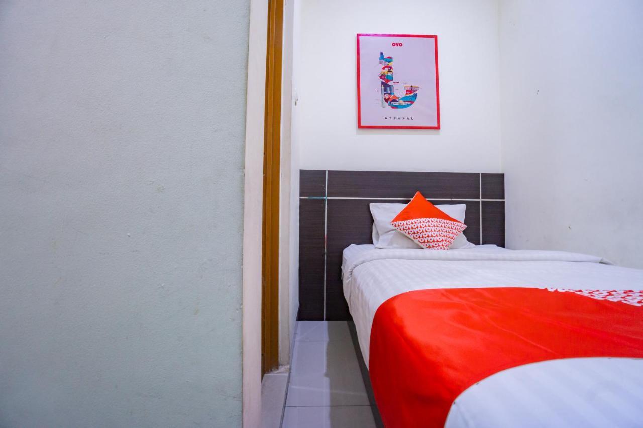 Oyo 2357 Syariah Grand Raudhah Hotel Jakarta Eksteriør billede