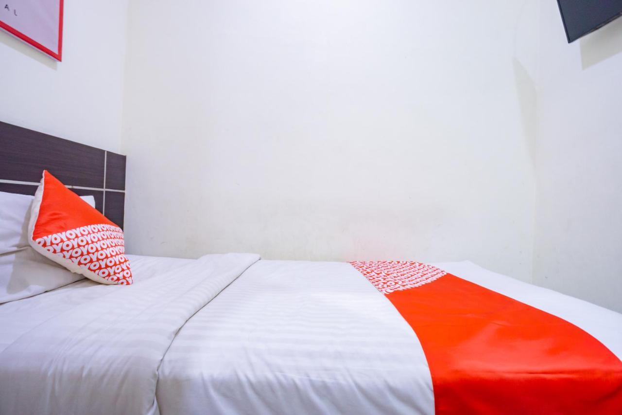 Oyo 2357 Syariah Grand Raudhah Hotel Jakarta Eksteriør billede