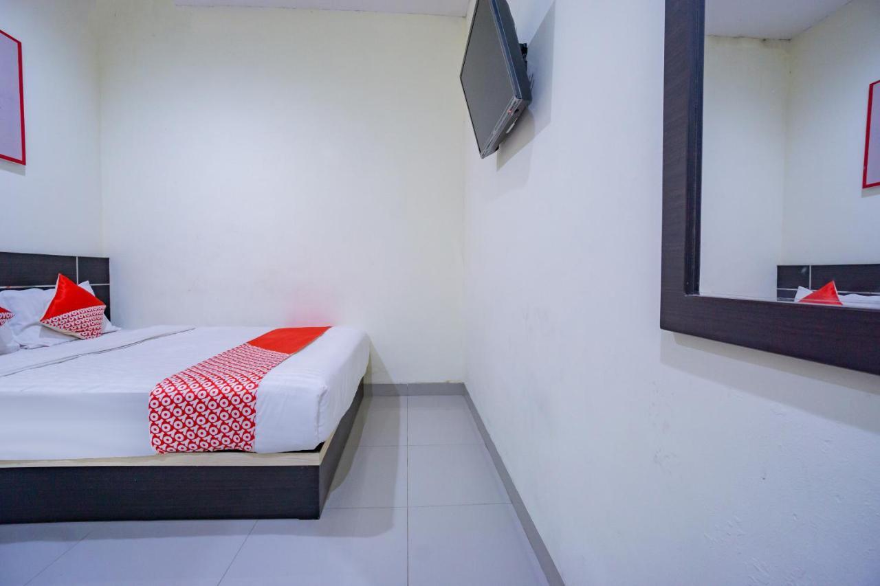 Oyo 2357 Syariah Grand Raudhah Hotel Jakarta Eksteriør billede