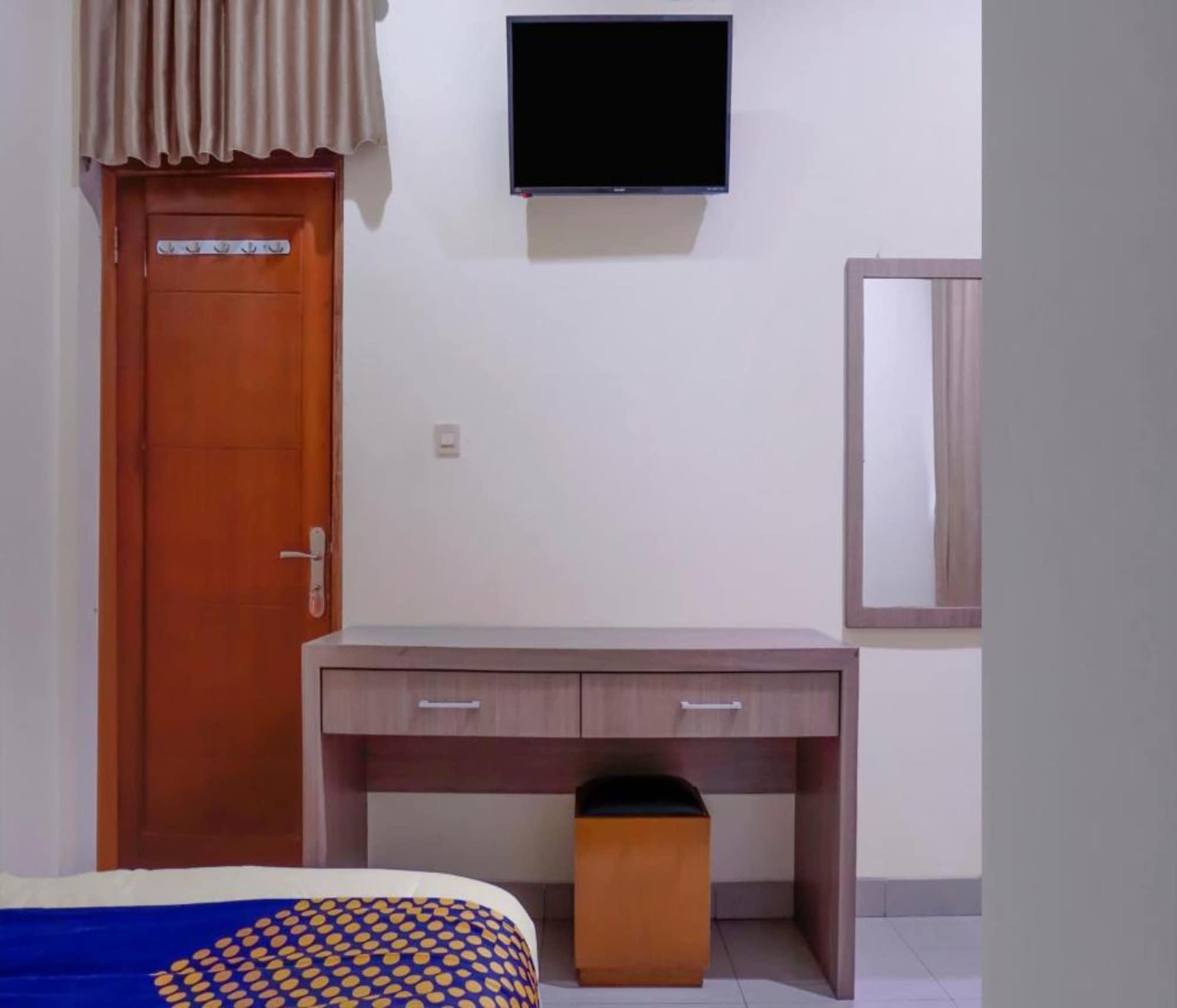 Oyo 2357 Syariah Grand Raudhah Hotel Jakarta Eksteriør billede