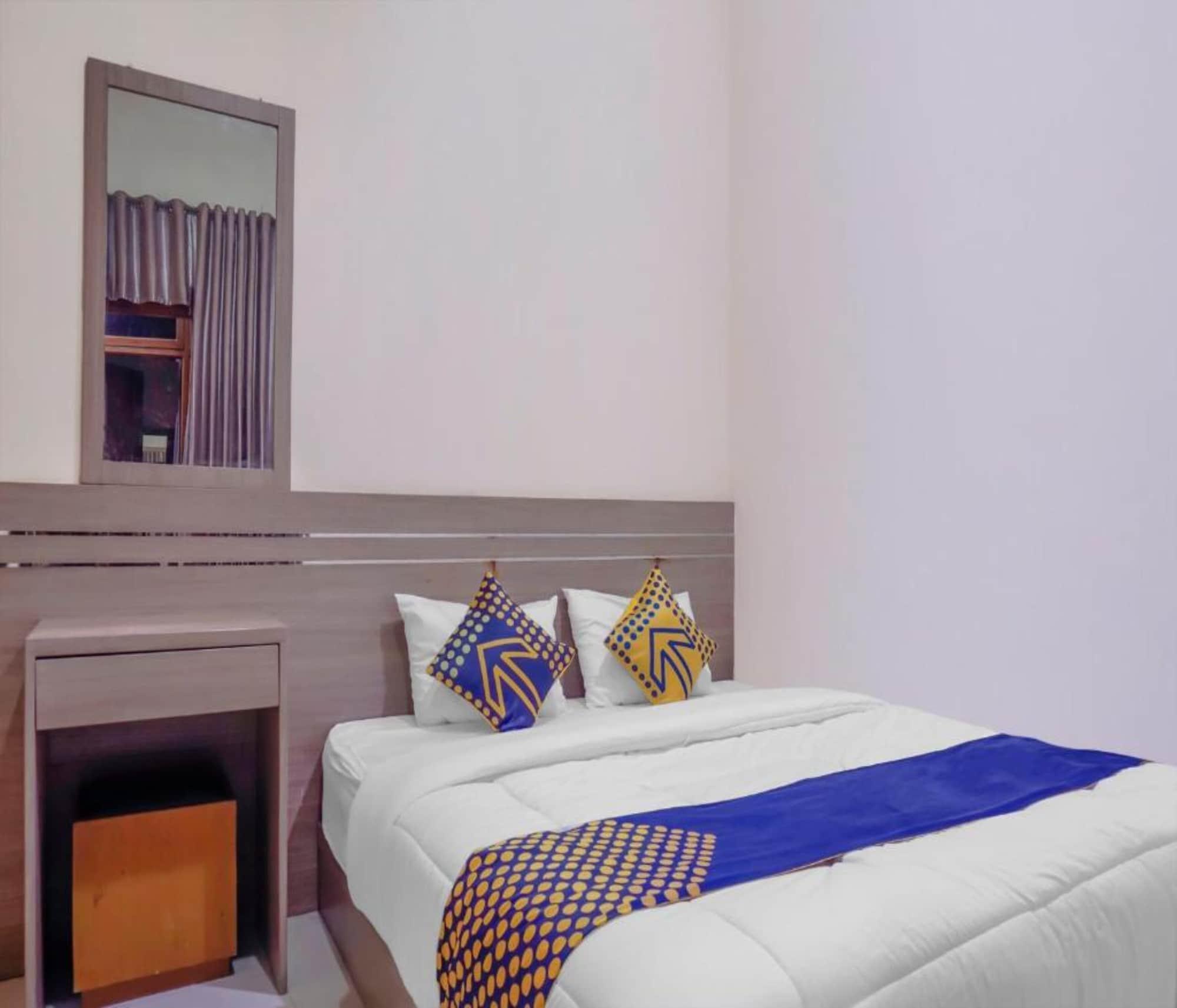 Oyo 2357 Syariah Grand Raudhah Hotel Jakarta Eksteriør billede