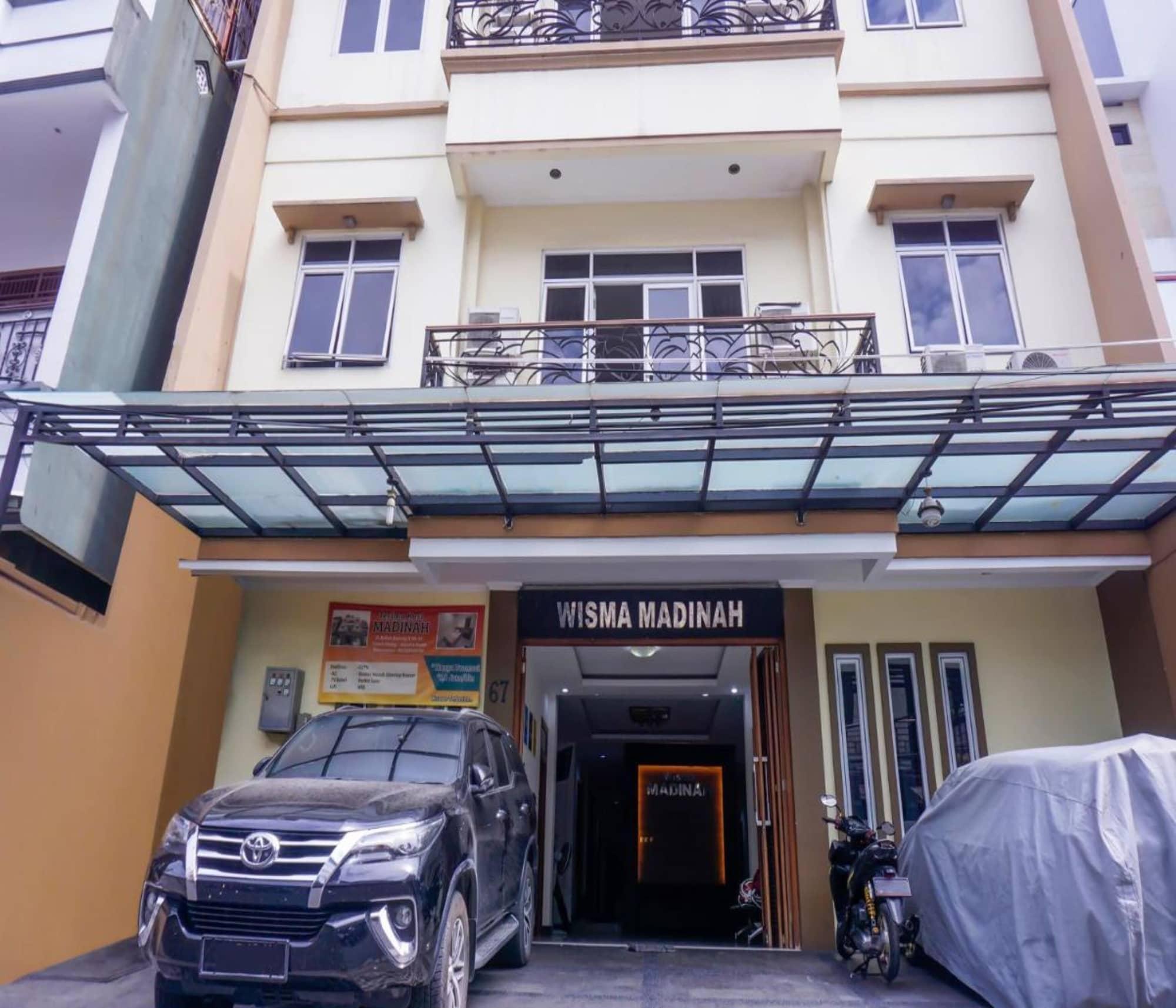 Oyo 2357 Syariah Grand Raudhah Hotel Jakarta Eksteriør billede